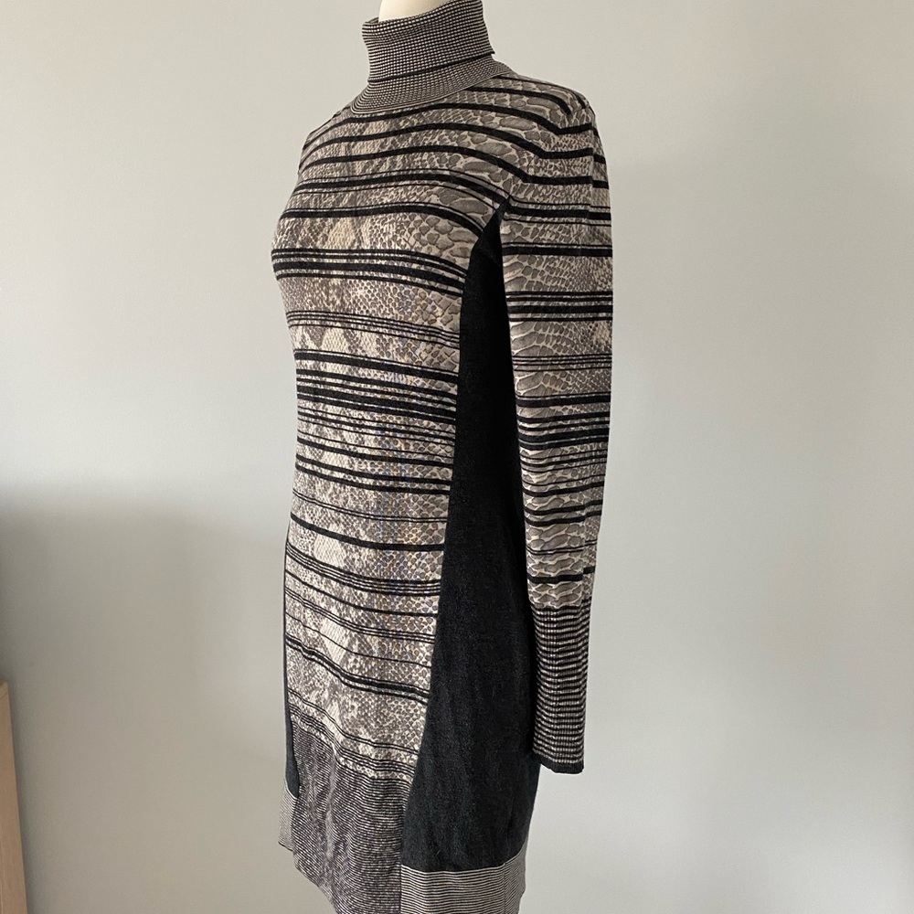 Karen Millen Knit Dress - image 3